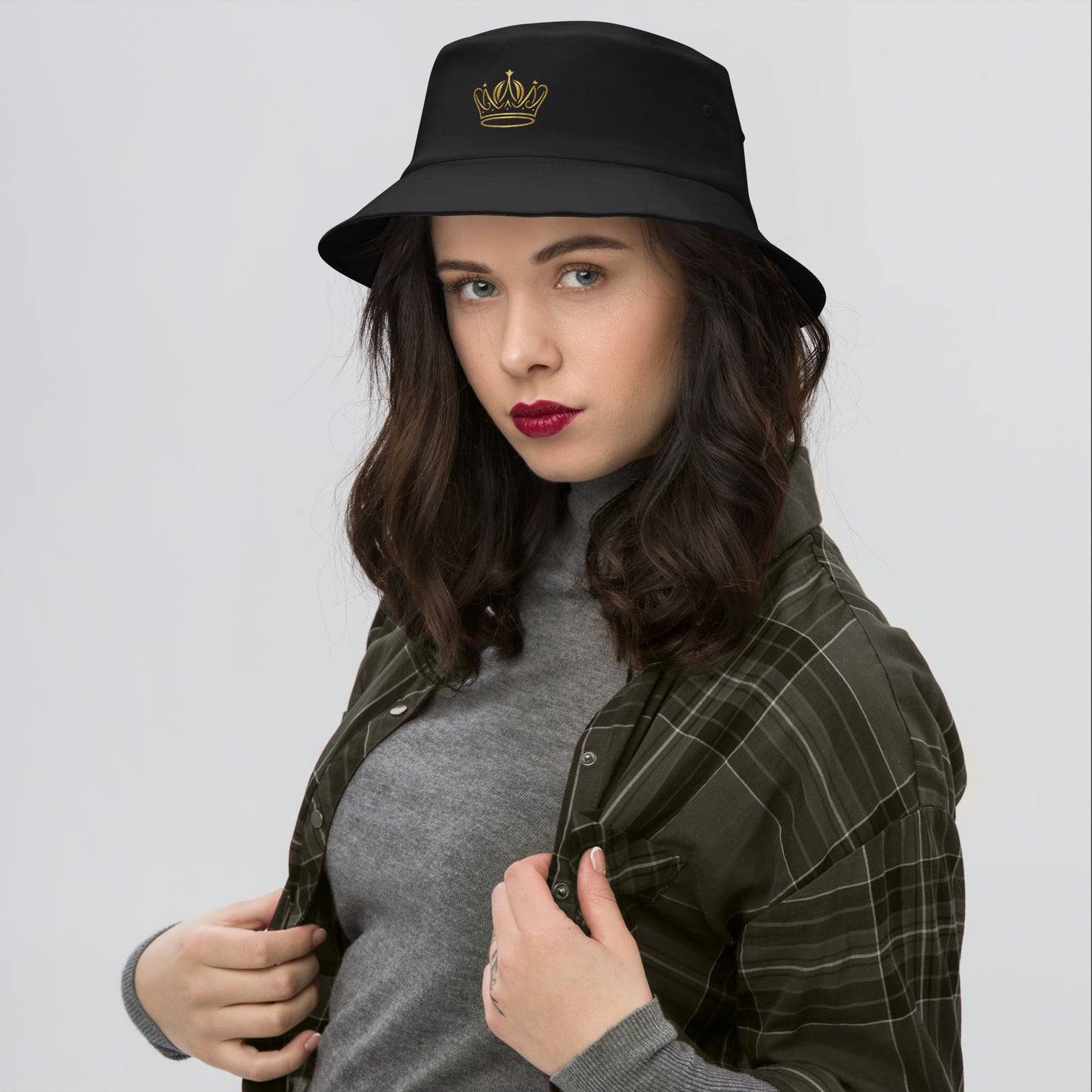 Old School Bucket Hat – Embroidered Vintage Style